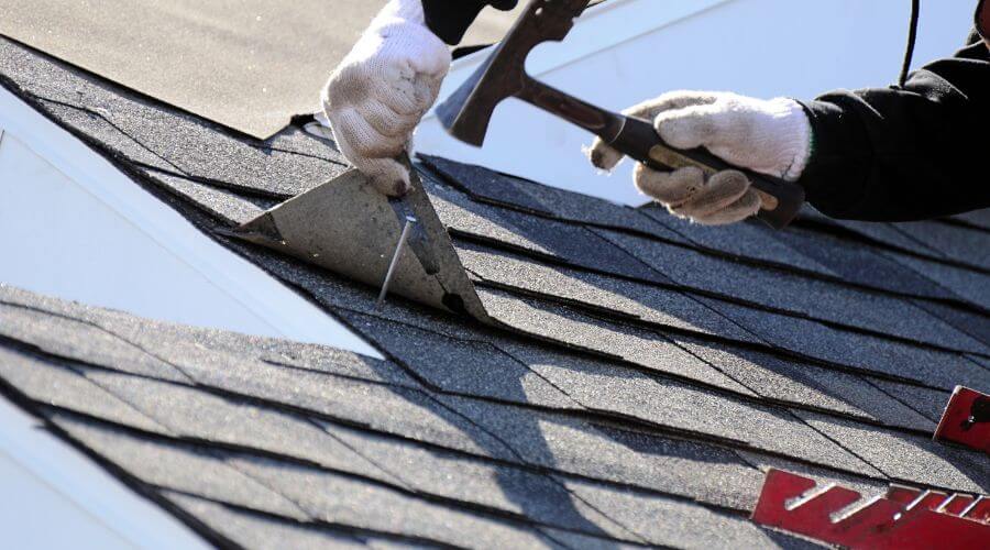Expert Emergency Roof Repairs services in Dillsboro, IN